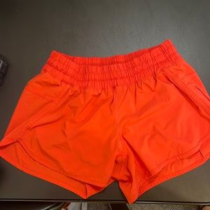 EUC Lululemon Tracker Low Rise Short